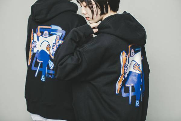 ギャラリースペース『PARK STUDIO』が2周年を記念し各所で話題のアートユニット「UND」描き下ろしによるアートワークを使用した周年限定アイテムをローンチ！