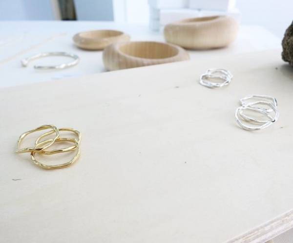 ギャラリースペース『PARK STUDIO』が2周年を記念し各所で話題のアートユニット「UND」描き下ろしによるアートワークを使用した周年限定アイテムをローンチ！