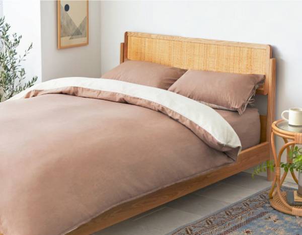 廃棄予定の野菜やフルーツなどで染めた生地を使用した、サスティナブルなインテリアアイテムがunicoから2月18日より発売