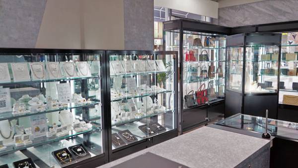 バイヤー選りすぐりのジュエリー、腕時計、ブランドバッグ等が一堂に集まる「キングラムラグジュアリーストア 心斎橋本店」　大阪 心斎橋駅から徒歩4分、2022年2月16日(水)オープン