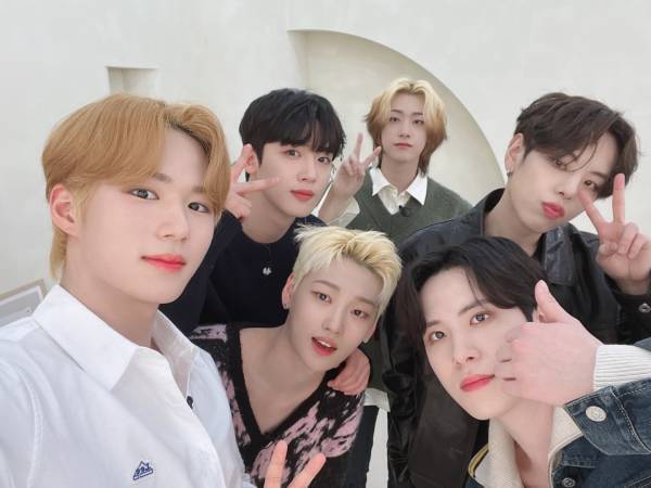 【MUSIC ON! TV（エムオン!）】K-POPボーイズグループ、WEiエムオン!で撮り下ろし特別番組の放送決定！プレゼントキャンペーンも実施中！