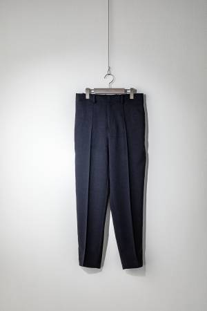 多くの医療従事者の支持を集めるメディカルアパレルブランド「クラシコ」が新丸の内ビルディング4Fにオープン！