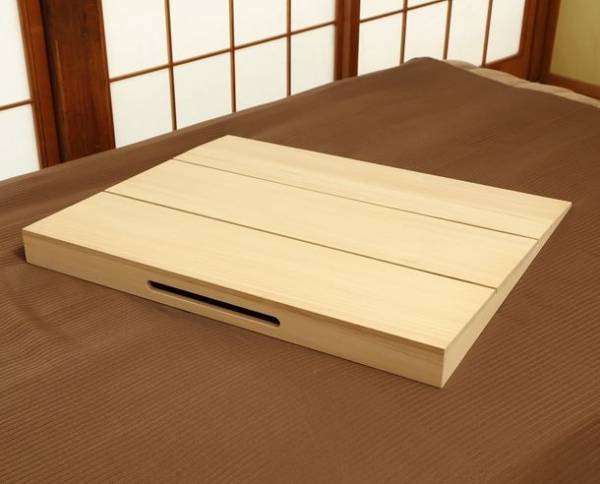 冬場に発症するケースも多く、治りにくく患者の増加が止まらない逆流性食道炎に対抗するために　医師も勧める「背上げ就寝用傾斜すのこ」の販促強化を実施