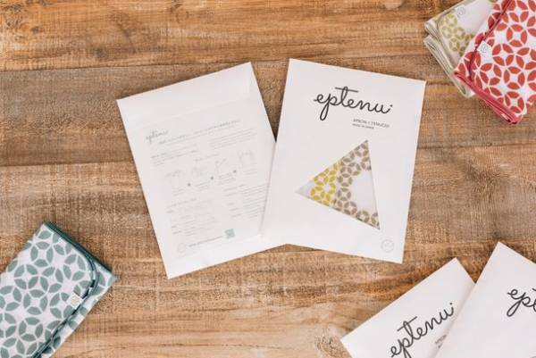 地球にも人にもやさしい大人のための携帯食事用エプロン「eptenu(R)(えぷてぬ)」　ソーシャルプロダクツ・アワード2022展示販売会に出品