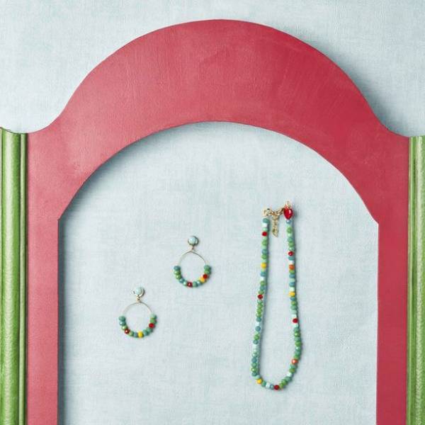 パリのジュエリーアーティスト発「CECILE ET JEANNE(セシル・エ・ジャンヌ)」から、透明感とまばゆい色彩の2022春夏コレクションが登場