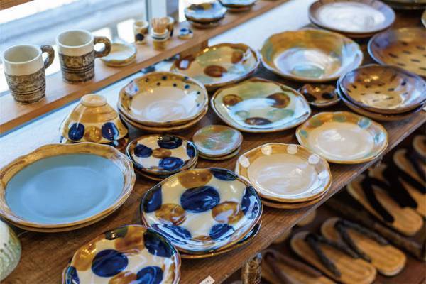 沖縄旅行の心強い味方！沖縄観光情報WEBサイト「おきなわ物語」　イチオシお土産特集＆バリアフリー旅行特集記事を公開！