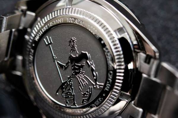 世界展開中の「スカイダイバー ネプチュニアン オートマティック」オレンジダイアルの時計を日本でも特別販売！2月25日(金)よりオンラインストア限定で販売開始