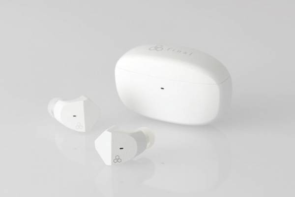 EXILE ATSUSHIさんの新曲「雪化粧」とfinal完全ワイヤレスイヤホンZEシリーズとのタイアップが実現　Music VideoとCMの公開を記念して、豪華賞品が当たる購入者キャンペーンを本日2022年2月28日(月)final公式サイトにてスタート