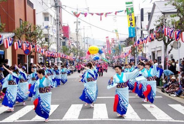 福岡空港発着　天草エアラインで行く！「一度は行きたい天草のお祭り」を見てみよう！お得な日帰りツアー販売