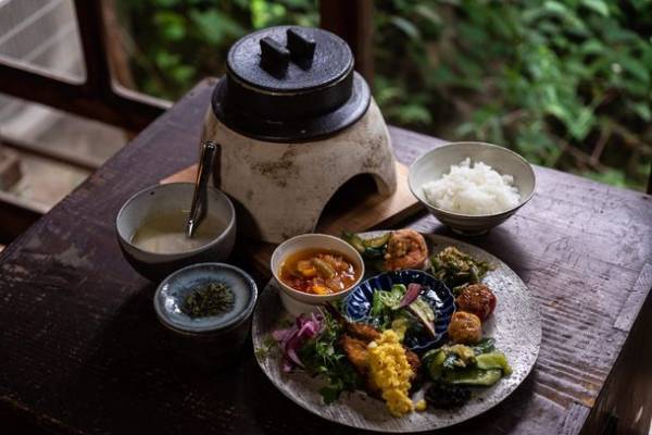 職人が一つ一つ手作りで仕上げた本格炊きごはんを作ることができる一合炊きのかまど「かまどはん」を開発！