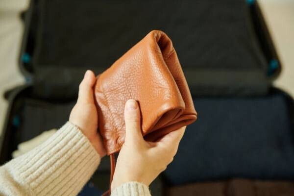 もう財布を忘れない。取り外し自在なミニマム財布と折りたためる本革巾着バッグのセット商品『CHAKU』をMakuakeにて先行予約開始