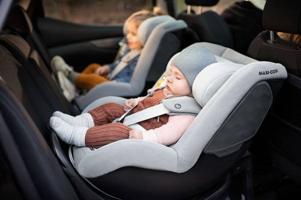 ＜マキシコシ＞ワンクリック360度回転＆省スペースな乳幼児チャイルドシート『STONE(ストーン)』2/28発売　新安全基準R129(i-SIZE)対応／新生児から4歳まで