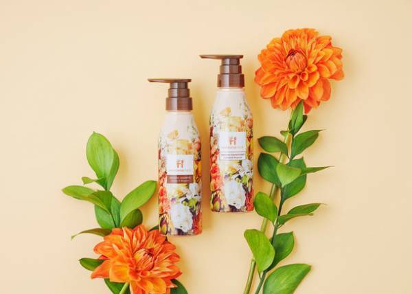 planticaとコラボしたデザインが限定で登場！次世代オーガニックシャンプー「ハーバニエンス」　春を彩る華やかな“フラワーボトル”が本日発売