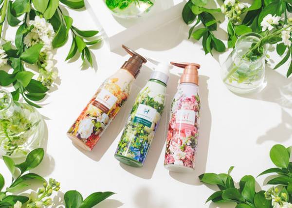 planticaとコラボしたデザインが限定で登場！次世代オーガニックシャンプー「ハーバニエンス」　春を彩る華やかな“フラワーボトル”が本日発売