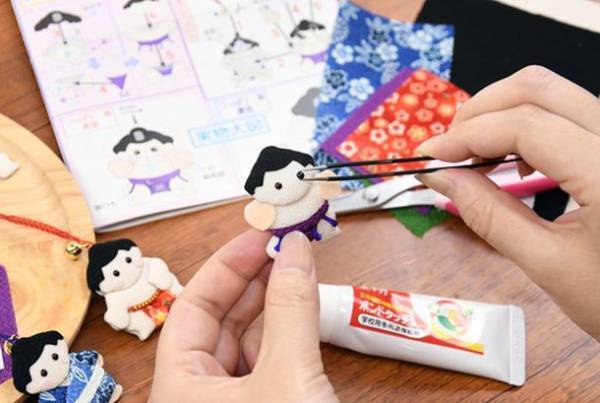 “お相撲さん”のストラップキットがもらえるTwitterキャンペーンを大相撲三月場所開催にあわせて3月13日から27日に開催！