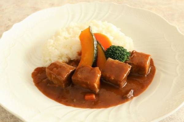 ヨコハマ グランド インターコンチネンタル ホテル　昨秋好評を得た“海に一番近い”「ドッグフレンドリーテラス」を3/26から期間限定オープン