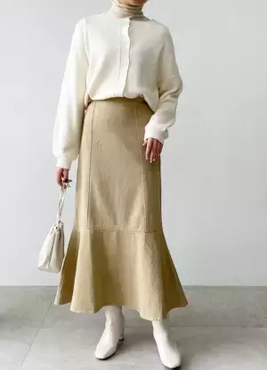 内田理央もギュテも注目！「裾のスリットがポイント高い！！」着心地のいい“ふわふわ”素材＆キレイめの裏起毛 フレアパンツ♪TOKYO FM「Qoo10 presents 内田理央の明日、なに着よ？」