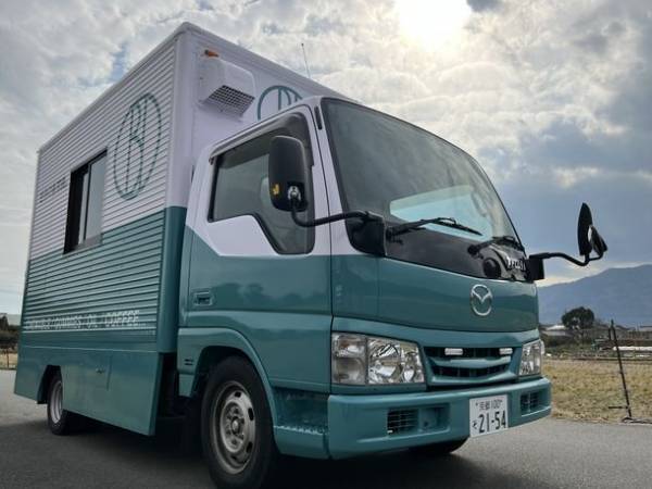 大丸京都店に「Swissfarmer CBDays Japan」「トゥルシーの森」の商品を3月5日から毎週土曜日にキッチンカーにて出店！