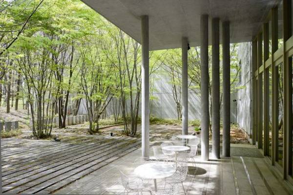 清里フォトアートミュージアムは、2022年3月20日・21日に写真家で副館長の瀬戸 正人による2つのイベントを開催！