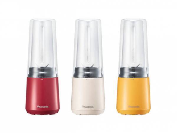 作ったボトルでそのまま飲める手軽さが人気の「マイボトルブレンダー」に「減音カバー」が付いた新モデルが2022年3月中旬より発売