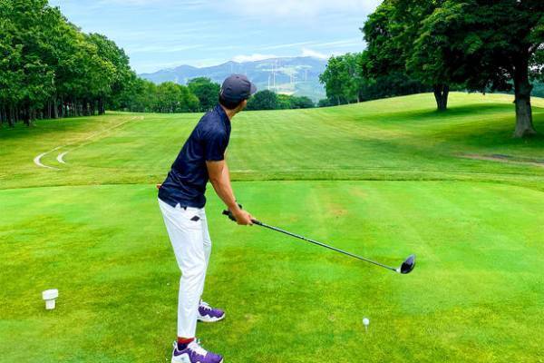 ゴルフコースの横で豪華グランピング！季節のフレンチを堪能する1日2組限定の宿泊プラン販売開始　～新しいスタイルのゴルフリゾート、室蘭グランピング～