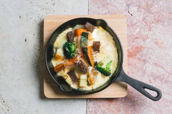 「CBDオイル×プロトン水×懐石料理」で美味しく、健康的に。「麺よし酒よし肴よし たいすけ」にて【CBD 爽健美 懐石コース】を2022年3月9日より提供開始！