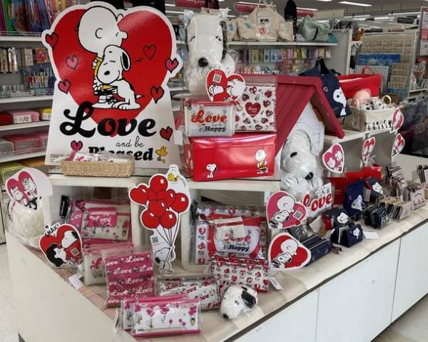 ピーナッツ売場づくりコンテスト2021　受賞店舗決定！～スヌーピー「Love and be happy」をテーマに全国1,174店舗が参加～