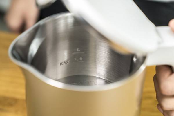 電気ケトルでおうち時間が楽しくなる！インテリアに映えて、お手入れ簡単！電気ケトルが2モデル同時にツヴィリングから3月24日(木)に発売