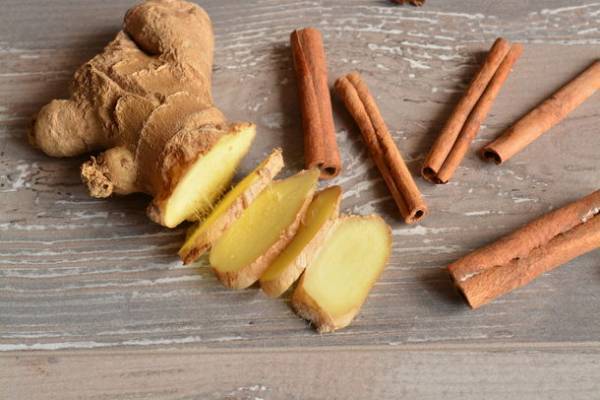 「温活」を提唱する医師も太鼓判！ショウガやシナモン、ヒハツなど、お腹の中で熱を作り出す成分をたっぷり含んだ「Ginger Milk」(ショウガ入りミルクティー)を発売