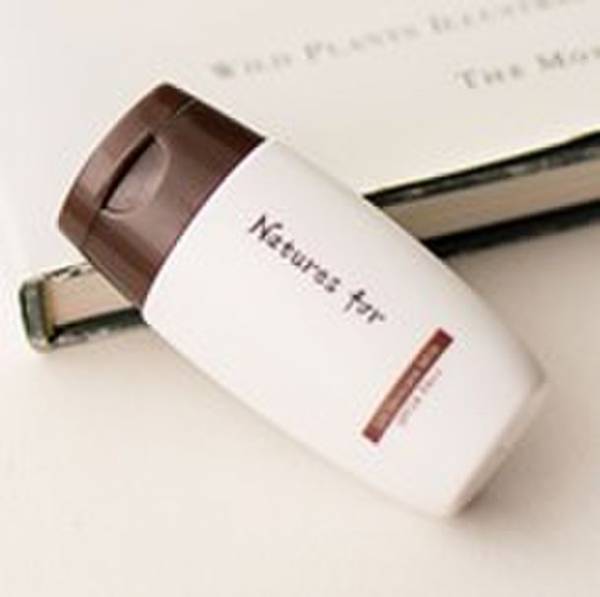 「肌にやさしい」は「海」にもやさしい　オーガニックコスメで海を守るUV募金キャンペーンを開催