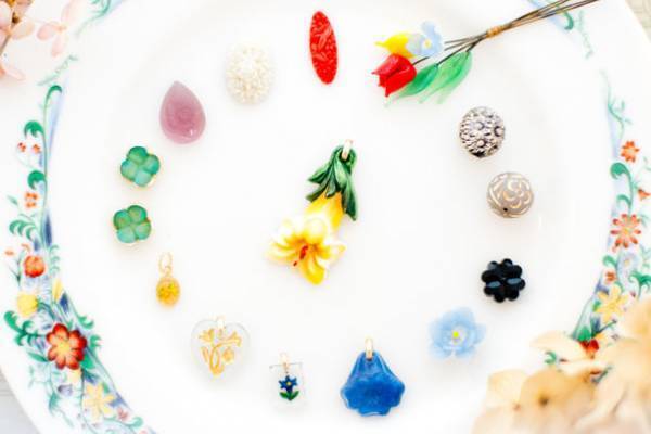 日本最大級のヴィンテージアクセサリーパーツ専門店「レミース」がフランスなどのお花パーツの祭典「フラワーパーツマルシェ」を4月16日から自由が丘店・横浜店・ネット店で同時開催！