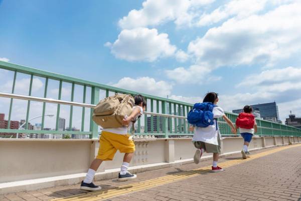 脱ランドセル派のための通学かばん　ZACARI「通学はいのう」4月18日より一般予約受付を開始