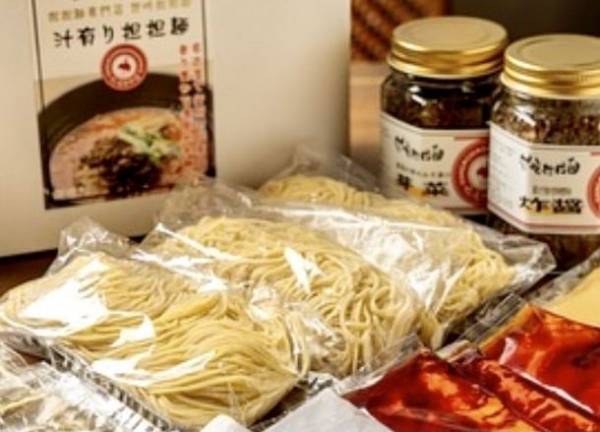 名古屋駅で話題の杏仁スイーツ専門店【天使の杏仁】が、岐阜で通をうならせる手作り肉餃子専門店【三貴】との2店舗同時オープン！「お家時間を、大切な人と」をテーマに、人気の杏仁フルーツサンドや、バターサンドと一緒に、自慢の手作り肉餃子を3月25日より販売開始！