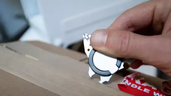 想像を超える便利さ！カッターやドライバーにもなる、マルチツール付スマホリング「TRING」がmachi-yaにて2022年6月予約販売開始！