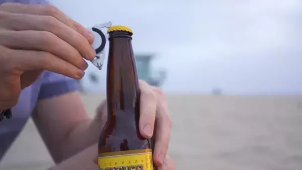 想像を超える便利さ！カッターやドライバーにもなる、マルチツール付スマホリング「TRING」がmachi-yaにて2022年6月予約販売開始！