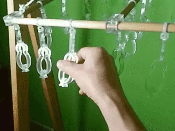 柿渋で仕上げた洗濯クリップハンガー　2022年4月1日(金)より販売開始