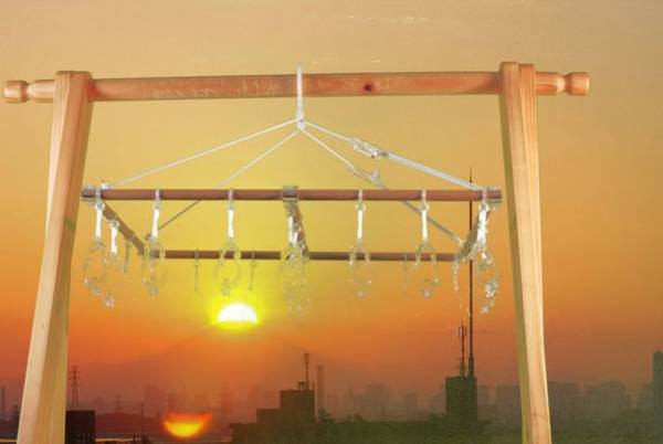 柿渋で仕上げた洗濯クリップハンガー　2022年4月1日(金)より販売開始