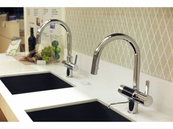 高級水栓メーカー“GROHE”のミンタシリーズから、デザインも機能も兼ね備えた浄水器一体型キッチン水栓が2022年6月リリース