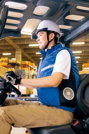 ユニフォームメーカーのアイトスから物流業対応型の空調服(R)が新登場！～夏場の宅配や物流現場での暑さ対策に～