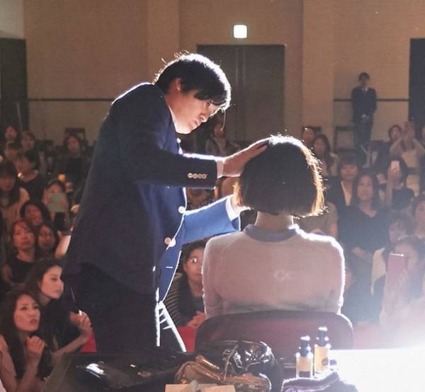 ドン小西をはじめとする業界トップの講師と、安西ひろこらが「世界一自信がない日本女性」を120日間で変革する新プロジェクトが発足