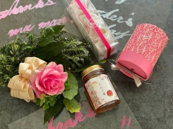 伊勢　老舗はちみつ屋から人と環境に優しい“Bioフラワー”がセットになった「母の日限定ギフト」を3月31日から数量限定販売