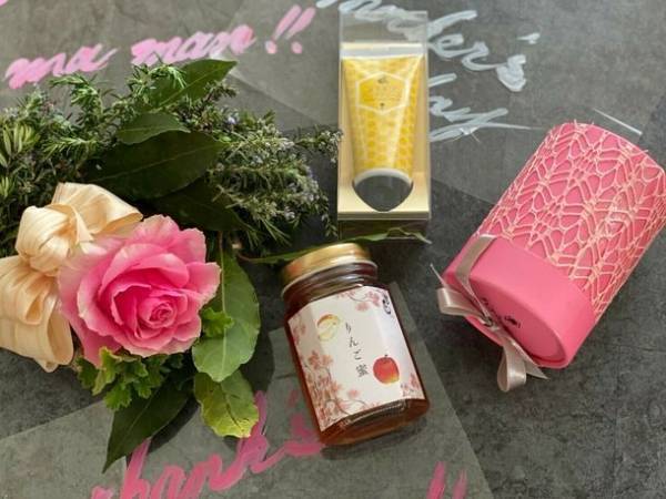 伊勢　老舗はちみつ屋から人と環境に優しい“Bioフラワー”がセットになった「母の日限定ギフト」を3月31日から数量限定販売