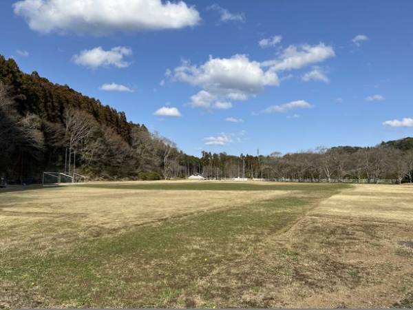 千葉の学校キャンプ場「CAMPiece君津」のオープニングイベントが5月1日(日)に開催　校庭、校舎内の見学も可能