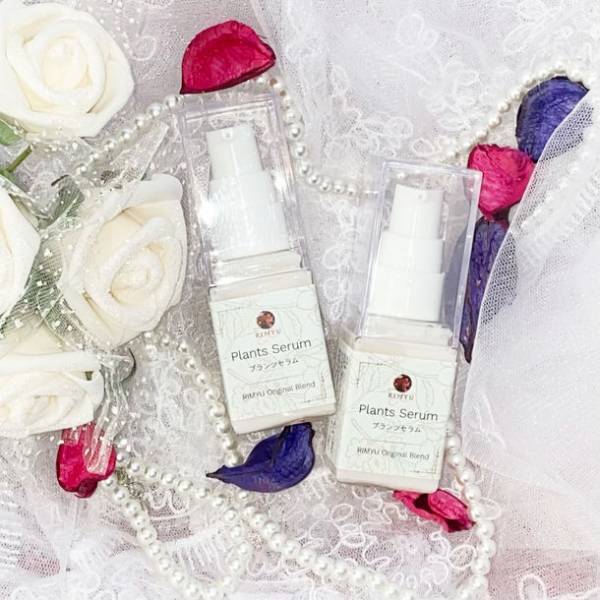 水を一滴も入れない、植物由来の美容成分のみを濃縮　「オーガニック植物幹細胞 プランツセラム」を4月1日発売