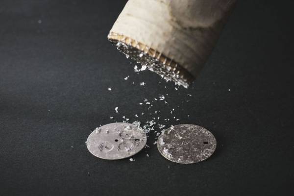 『Maker's Watch Knot』と『箔一』のコラボレーション　「プラチナ箔」を施した時計の限定モデルが3月25日より発売！