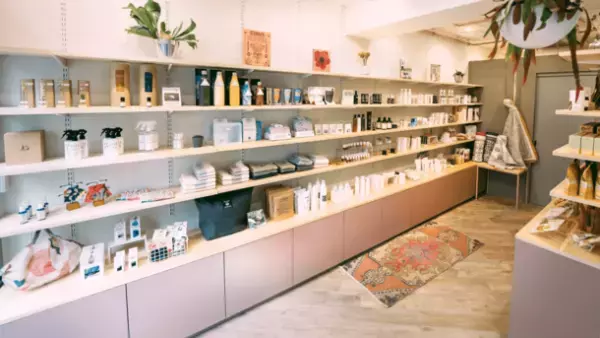 hibinoスタッフと有志による環境保全活動の一環とした目黒駅周辺の清掃活動を実施