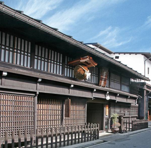 老舗酒蔵が男性従業員の育児休暇100％実現をめざす　飛騨市の渡辺酒造店が取り組む“新しい働き方”