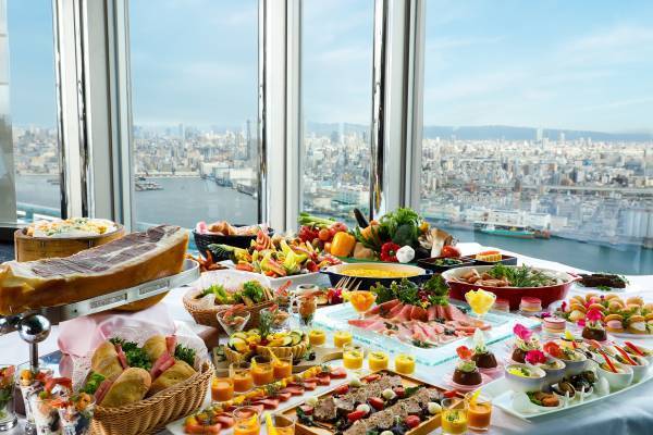 ホテル京阪 ユニバーサル・タワー地上120メートルからの景色を見ながらプレミアムな朝食を味わえる特別プランを販売
