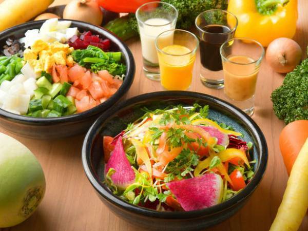 「夕陽と音楽を堪能する眺望リゾート」として2022年4月1日リニューアルOPEN　北海道ホテル＆リゾート株式会社が「新冠温泉 ホテルヒルズ」の運営を開始