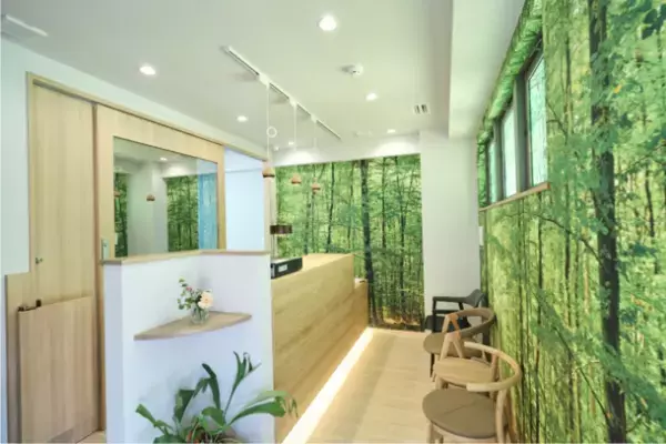 足立区初の処方せんなしで病院の薬を購入できる薬局「なごみの薬局 なくすりーな日の出」が北千住駅近くに4月4日オープン